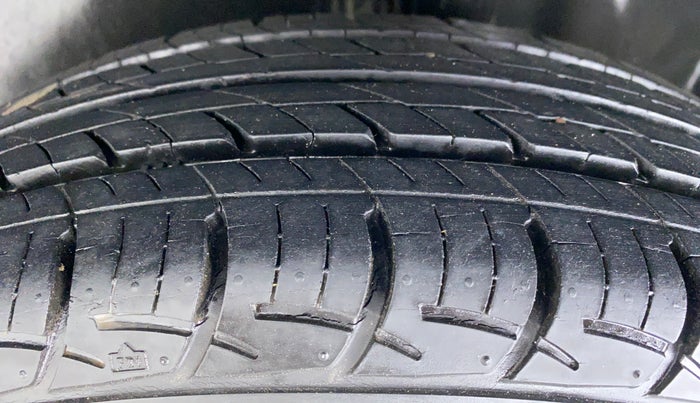 2011 Volkswagen Polo COMFORTLINE 1.2L PETROL, Petrol, Manual, 28,189 km, Left Rear Tyre Tread