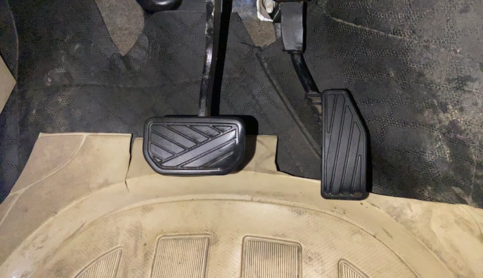 2024 Maruti Ertiga VXI AT SHVS, Petrol, Automatic, 34,912 km, Pedals