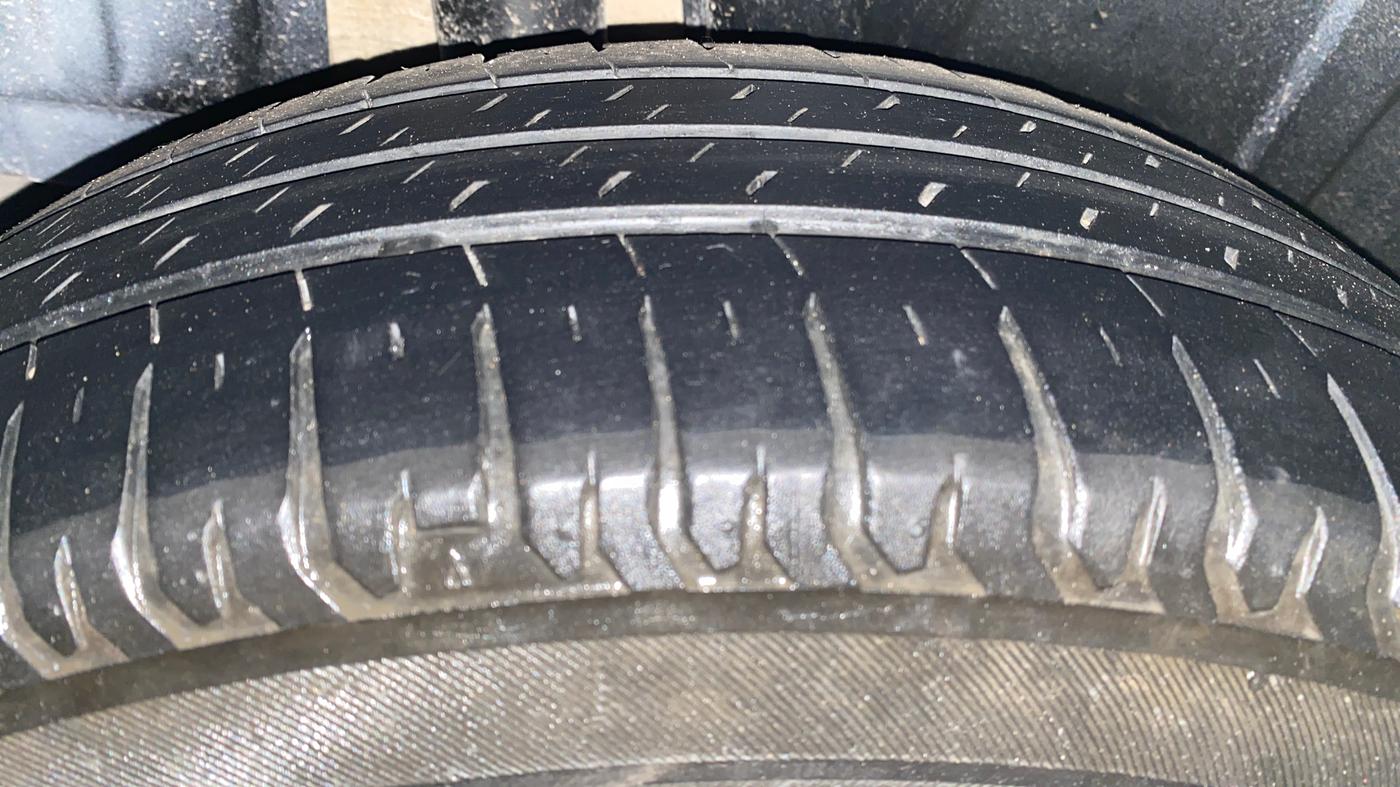 2024 Maruti Ertiga VXI AT SHVS, Petrol, Automatic, 34,912 km, Right Rear Tyre Tread