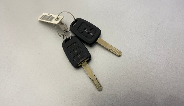 2015 Honda City 1.5L I-VTEC SV CVT, Petrol, Automatic, 69,844 km, Key Close Up