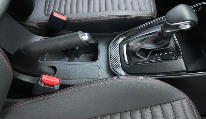 2021 KIA SONET GTX PLUS 1.5D  AT, Diesel, Automatic, 7,609 km, Gear Lever