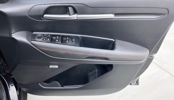 2021 KIA SONET GTX PLUS 1.5D  AT, Diesel, Automatic, 7,609 km, Driver Side Door Panels Control