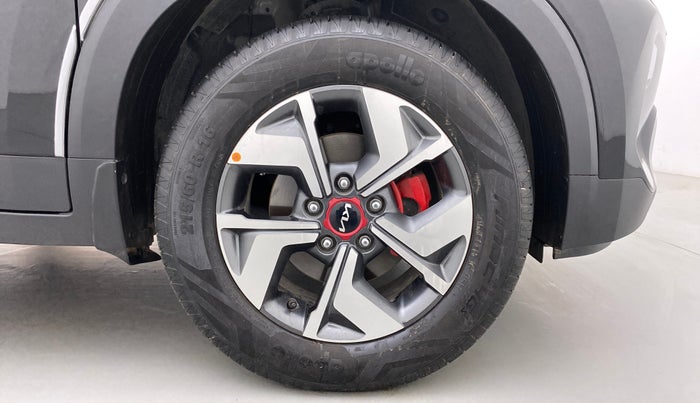 2021 KIA SONET GTX PLUS 1.5D  AT, Diesel, Automatic, 7,609 km, Right Front Wheel