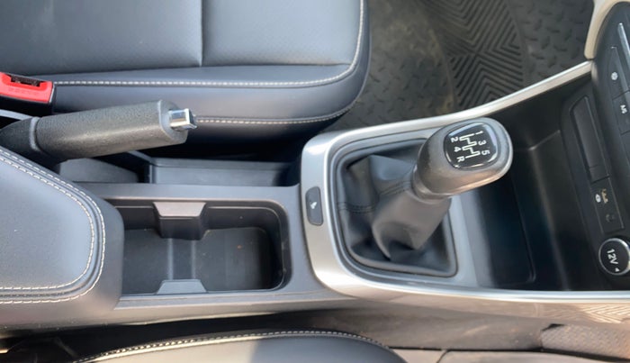 2022 Tata ALTROZ XZ PLUS PETROL, Petrol, Manual, 19,550 km, Gear Lever