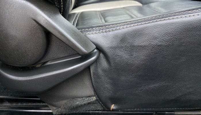 2016 Maruti Baleno DELTA 1.2 K12, Petrol, Manual, 91,065 km, Driver Side Adjustment Panel