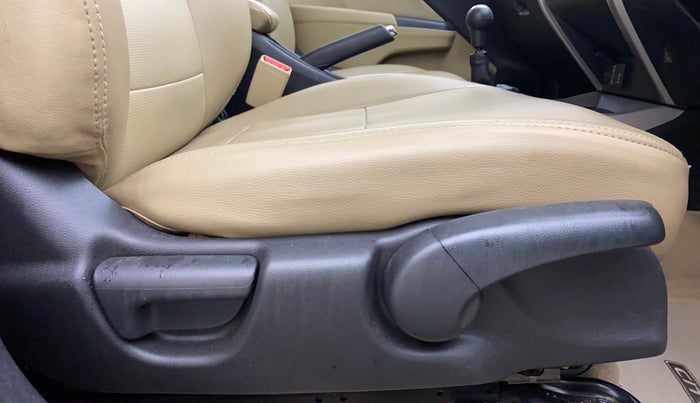 2019 Honda City 1.5L I-VTEC V MT, Petrol, Manual, 75,915 km, Driver Side Adjustment Panel