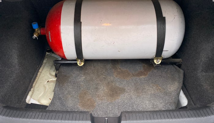 2019 Volkswagen Ameo COMFORTLINE 1.0L, CNG, Manual, 33,369 km, Boot Inside