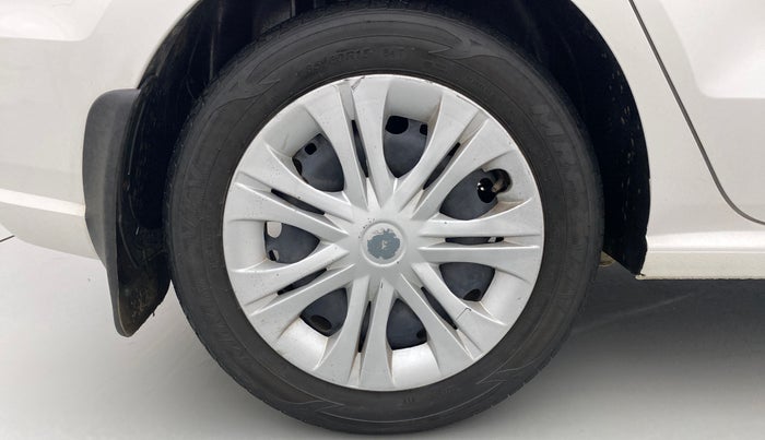 2019 Volkswagen Ameo COMFORTLINE 1.0L, CNG, Manual, 33,369 km, Left Rear Wheel