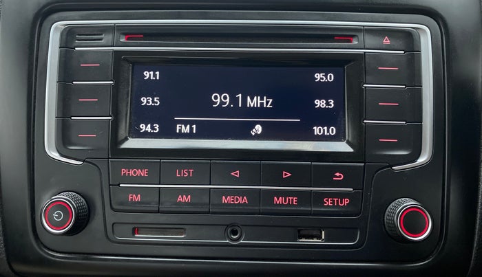 2019 Volkswagen Ameo COMFORTLINE 1.0L, CNG, Manual, 33,369 km, Infotainment System