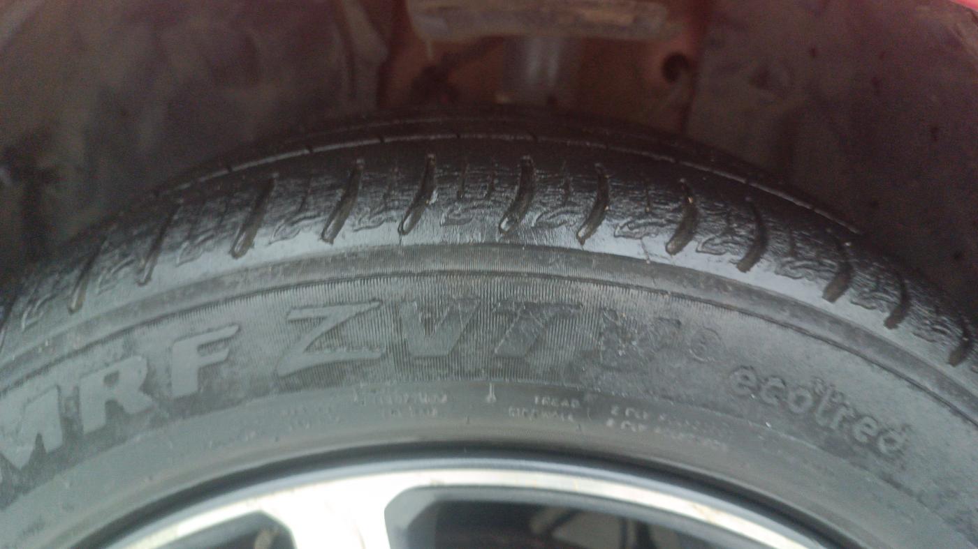 2020 Tata ALTROZ XZ PETROL, Petrol, Manual, 47,750 km, Left Front Tyre Tread