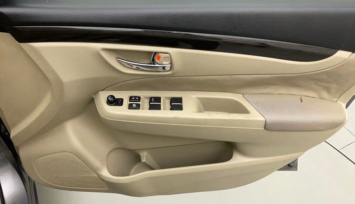 2015 Maruti Ciaz ZXI+, Petrol, Manual, 42,544 km, Driver Side Door Panels Control