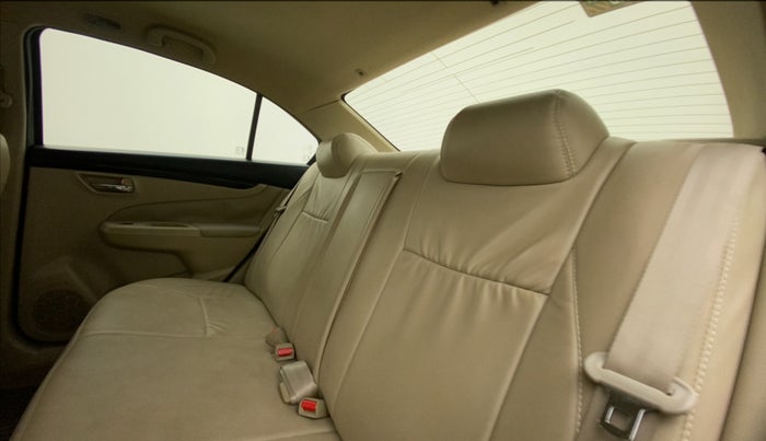 2015 Maruti Ciaz ZXI+, Petrol, Manual, 42,544 km, Right Side Rear Door Cabin