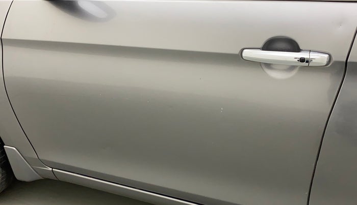 2015 Maruti Ciaz ZXI+, Petrol, Manual, 42,544 km, Front passenger door - Slightly dented