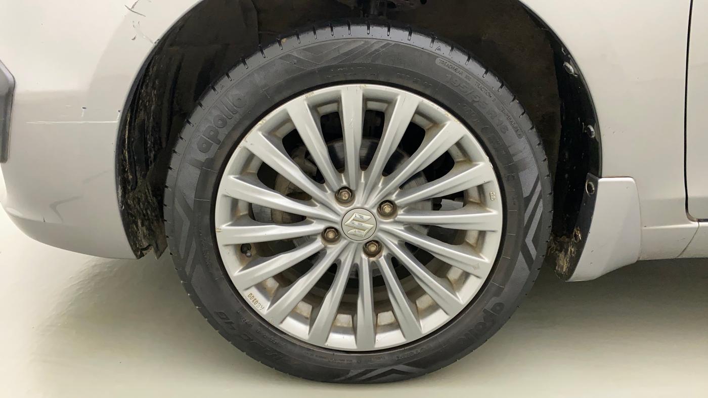 2015 Maruti Ciaz ZXI+, Petrol, Manual, 42,544 km, Left Front Wheel