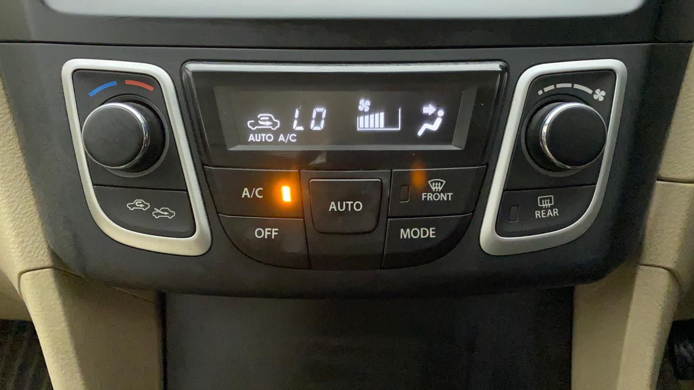 2015 Maruti Ciaz ZXI+, Petrol, Manual, 42,544 km, Automatic Climate Control