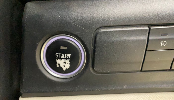 2021 Tata ALTROZ XT PETROL, Petrol, Manual, 26,531 km, Keyless Start/ Stop Button