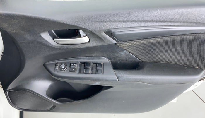 2018 Honda WR-V 1.5L I-DTEC S MT, Diesel, Manual, 86,586 km, Driver Side Door Panels Control
