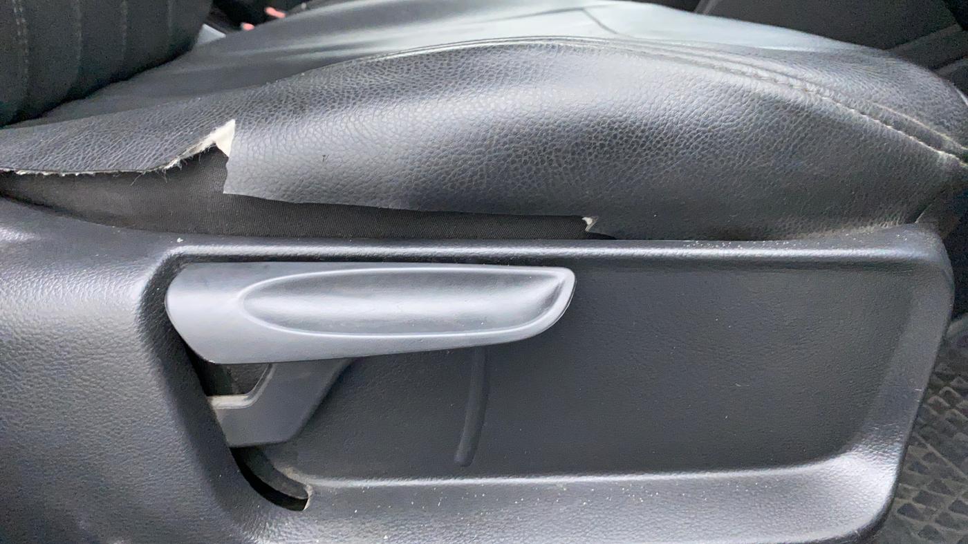 2019 Volkswagen Polo Trendline 1.0 L Petrol, Petrol, Manual, 58,779 km, Driver Side Adjustment Panel