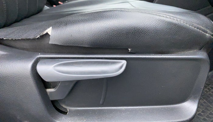 2019 Volkswagen Polo Trendline 1.0 L Petrol, Petrol, Manual, 58,779 km, Driver Side Adjustment Panel
