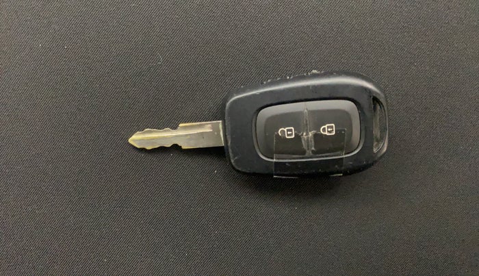 2022 Renault Kwid RXT 1.0 AMT, Petrol, Automatic, 18,156 km, Key Close Up