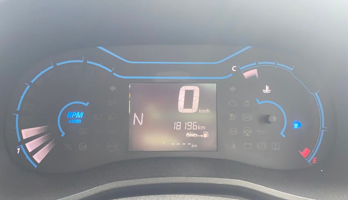 2022 Renault Kwid RXT 1.0 AMT, Petrol, Automatic, 18,156 km, Odometer Image