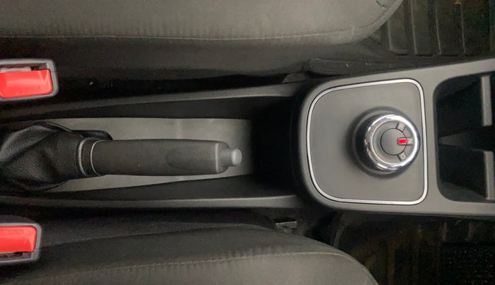 2022 Renault Kwid RXT 1.0 AMT, Petrol, Automatic, 18,156 km, Gear Lever