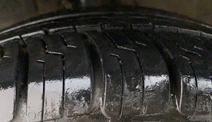 2017 Honda Amaze 1.2L I-VTEC VX, Petrol, Manual, 9,413 km, Left Front Tyre Tread