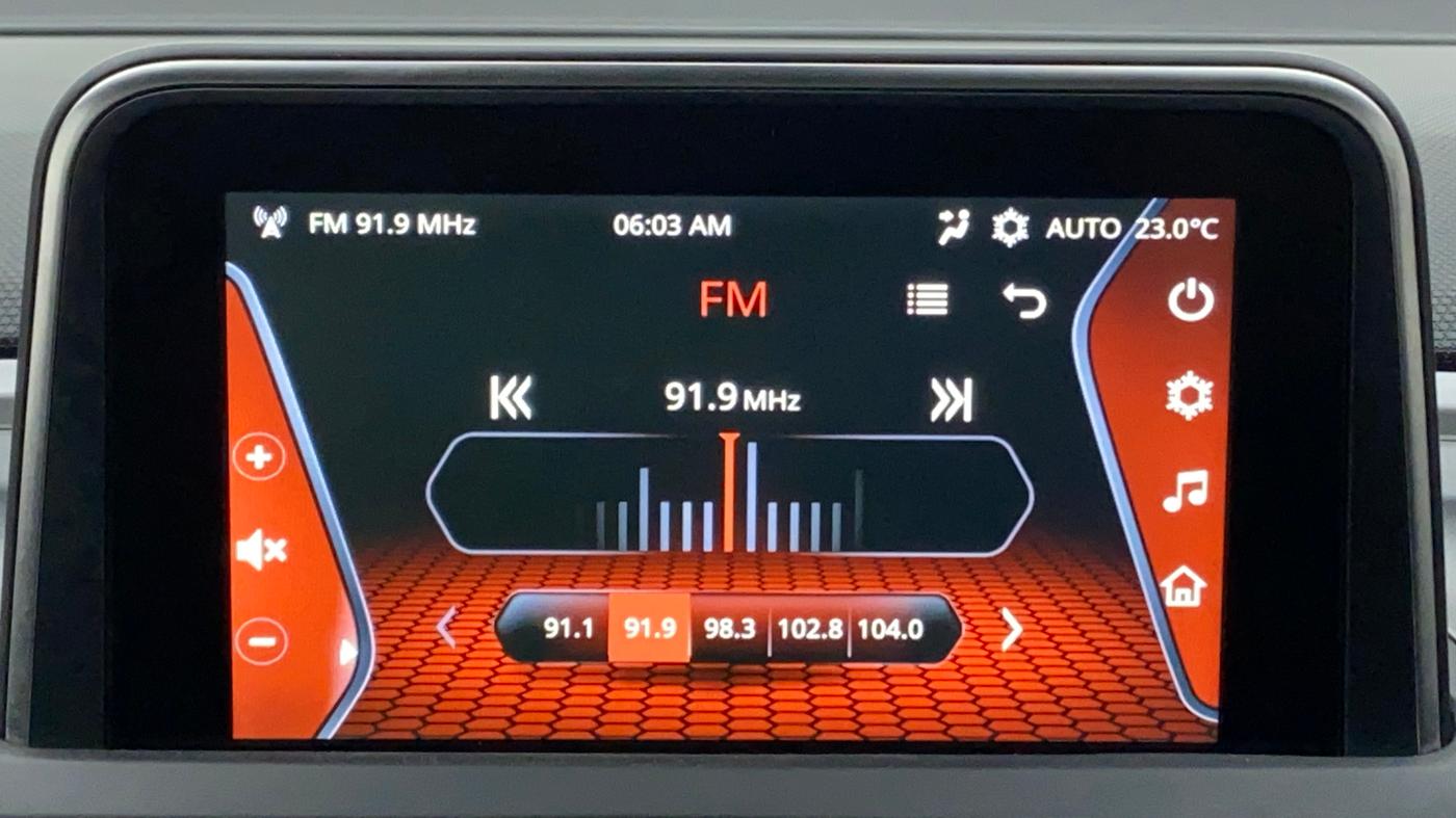 2020 Tata ALTROZ XZ 1.2, Petrol, Manual, 20,841 km, Infotainment System