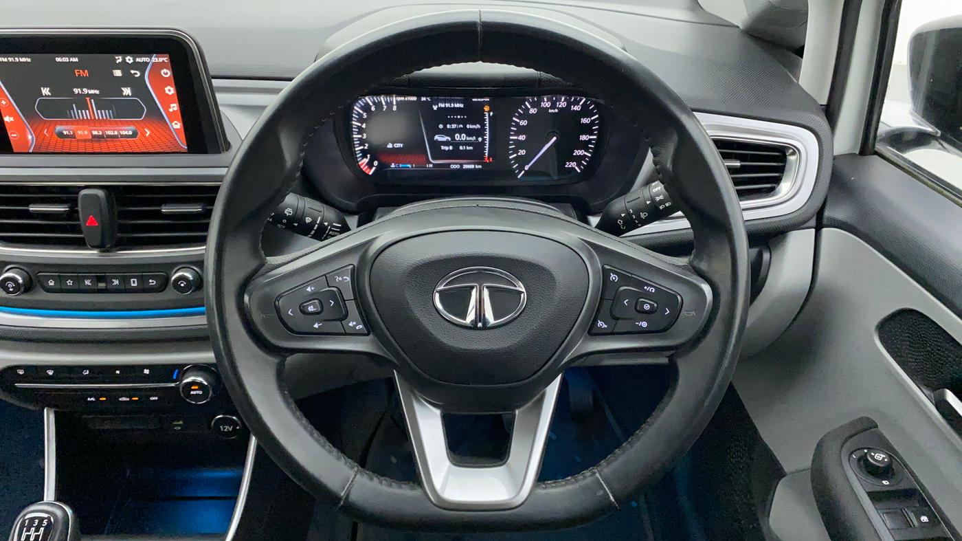 2020 Tata ALTROZ XZ 1.2, Petrol, Manual, 20,841 km, Steering Wheel Close Up