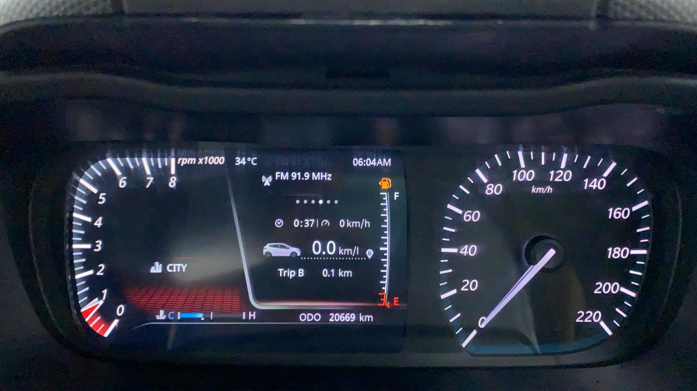 2020 Tata ALTROZ XZ 1.2, Petrol, Manual, 20,841 km, Odometer Image