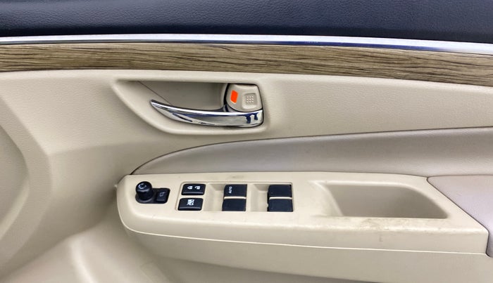 2018 Maruti Ciaz ALPHA 1.5 SHVS PETROL, Petrol, Manual, 66,393 km, Driver Side Door Panels Control