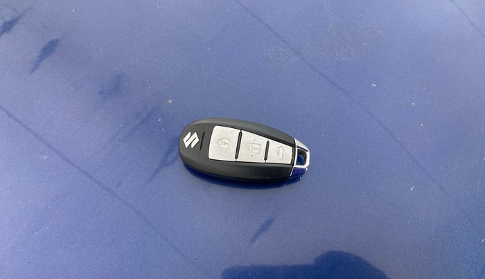 2018 Maruti Ciaz ALPHA 1.5 SHVS PETROL, Petrol, Manual, 66,393 km, Key Close Up