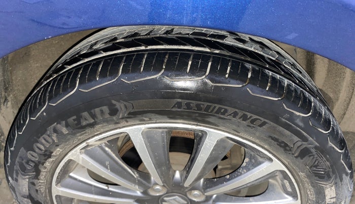 2018 Maruti Ciaz ALPHA 1.5 SHVS PETROL, Petrol, Manual, 66,393 km, Right Front Tyre Tread