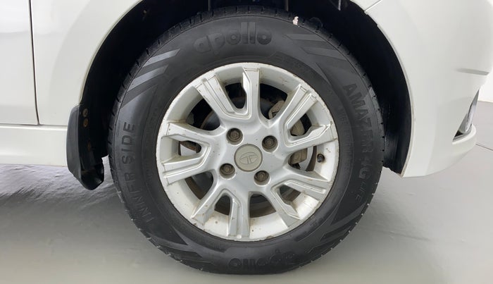 2016 Tata Tiago XZ 1.2 REVOTRON, CNG, Manual, 13,549 km, Right Front Wheel