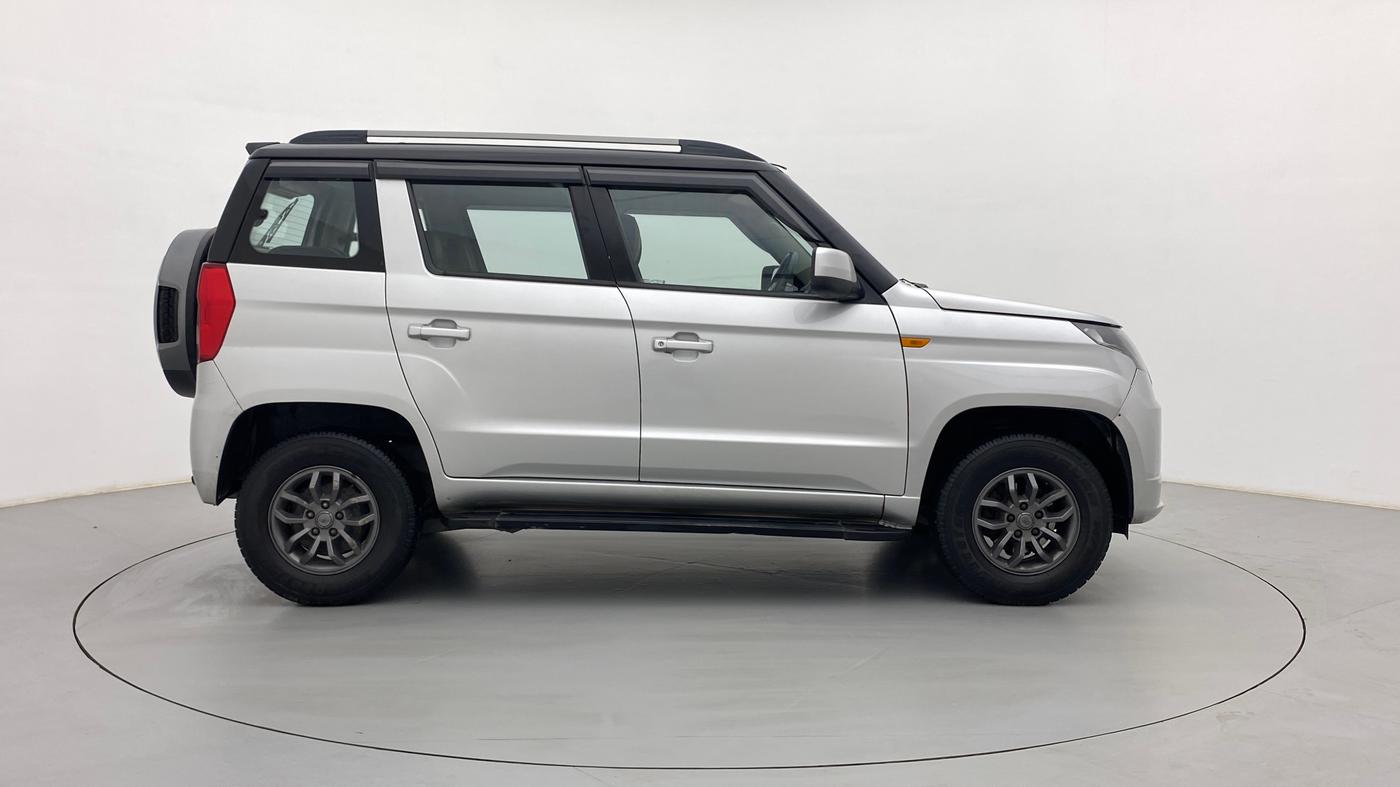 2018 Mahindra TUV300 T10, Diesel, Manual, 1,10,243 km, Right Side View