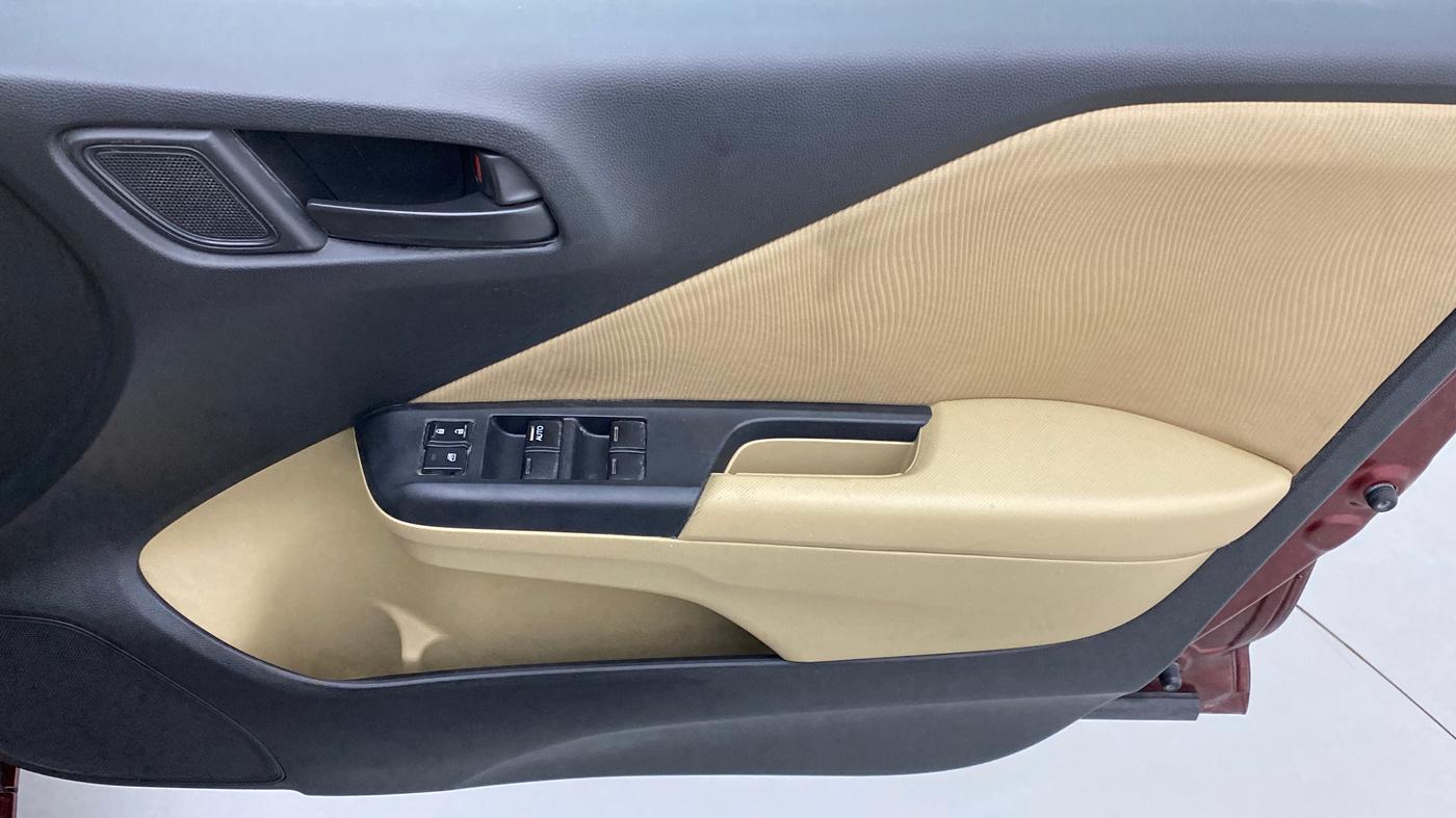 2014 Honda City SV MT PETROL, Petrol, Manual, 23,081 km, Driver Side Door Panels Control