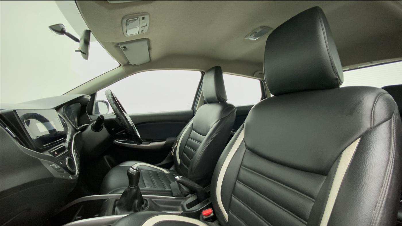2021 Maruti Baleno DELTA PETROL 1.2, Petrol, Manual, 66,457 km, Right Side Front Door Cabin