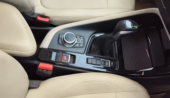 2019 BMW X1 sDrive 20d x Line, Diesel, Automatic, 38,344 km, Gear Lever