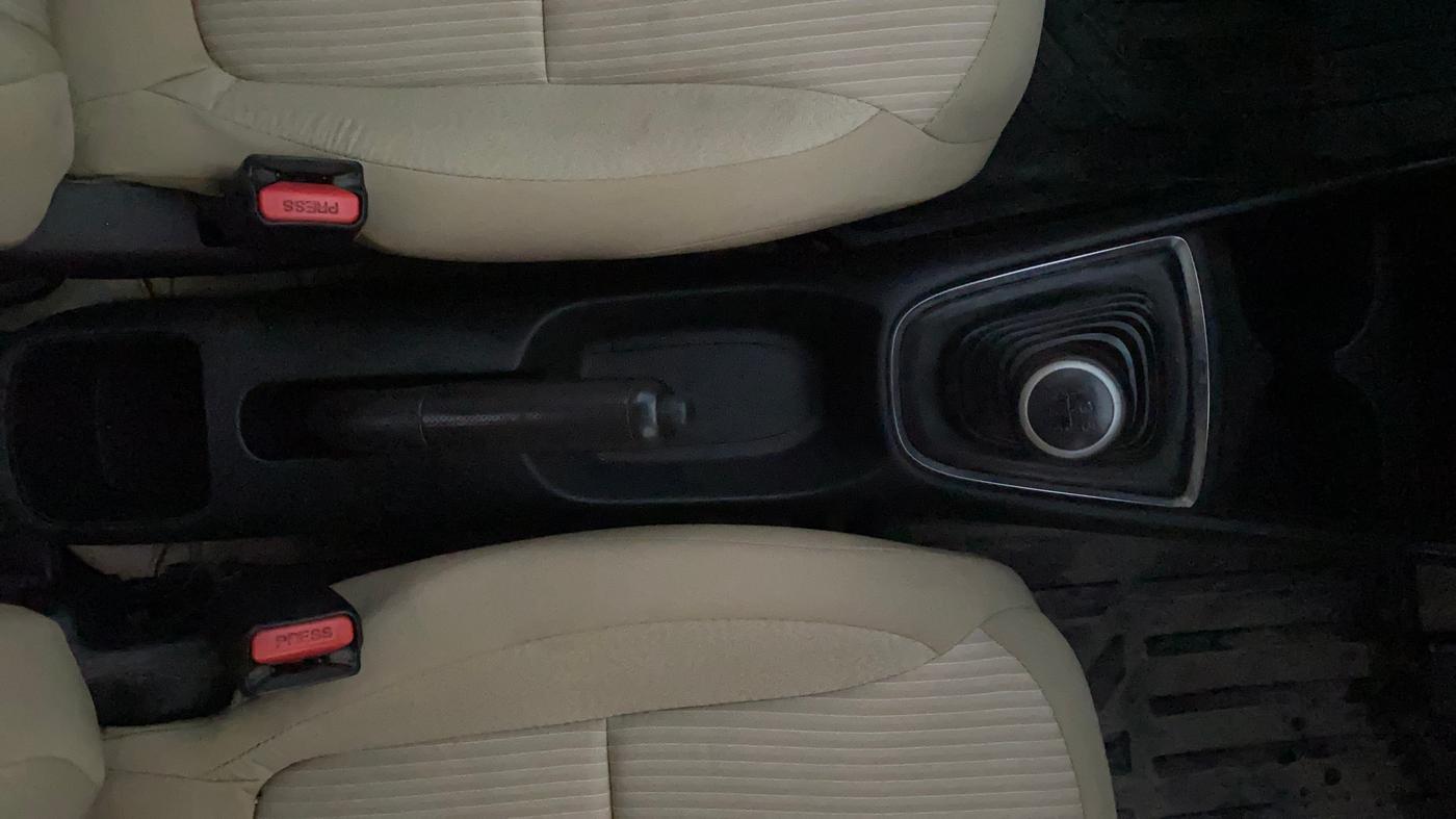 2019 Honda Amaze 1.2L I-VTEC S, Petrol, Manual, 1,46,770 km, Gear Lever