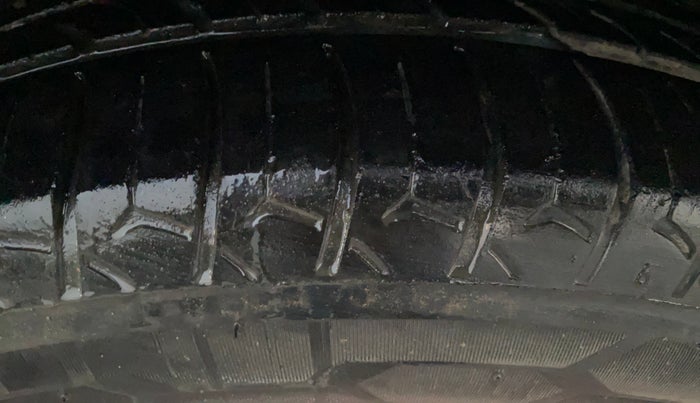 2019 Honda Amaze 1.2L I-VTEC S, Petrol, Manual, 1,46,741 km, Right Front Tyre Tread