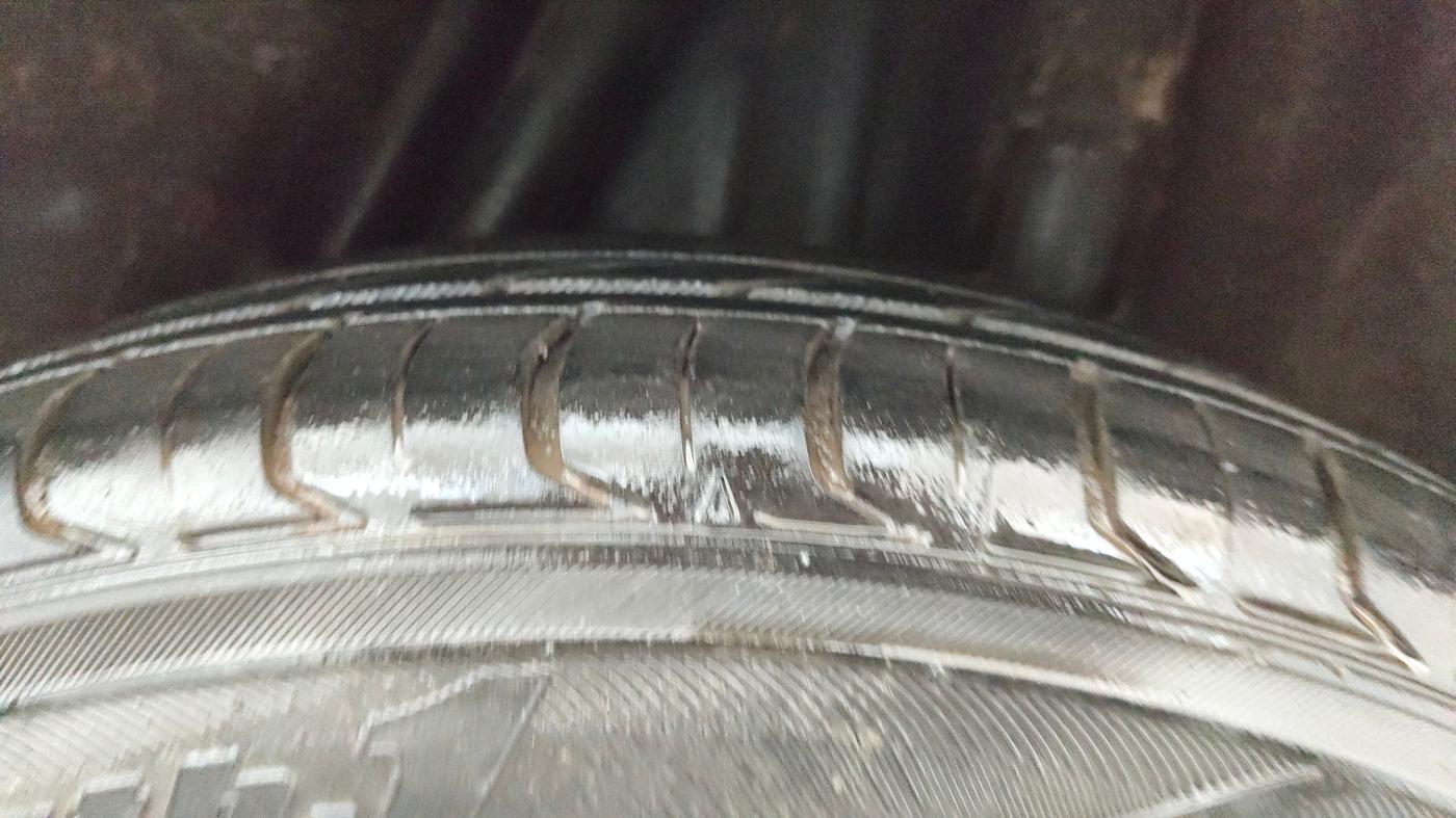 2016 Honda Jazz 1.2L I-VTEC V AT, Petrol, Automatic, 48,098 km, Left Rear Tyre Tread