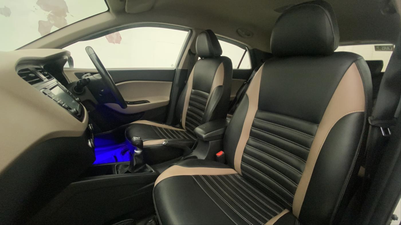 2016 Hyundai Elite i20 ASTA 1.2, Petrol, Manual, 55,555 km, Right Side Front Door Cabin