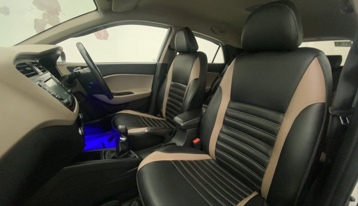 2016 Hyundai Elite i20 ASTA 1.2, Petrol, Manual, 55,555 km, Right Side Front Door Cabin