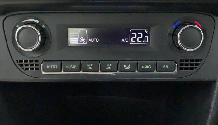 2017 Skoda Rapid STYLE 1.6 MPI AT, Petrol, Automatic, 1,06,132 km, Automatic Climate Control