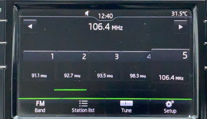 2017 Skoda Rapid STYLE 1.6 MPI AT, Petrol, Automatic, 1,06,132 km, Touchscreen Infotainment System