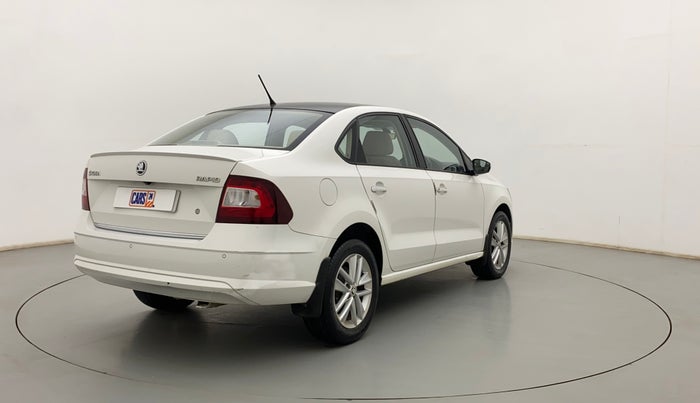 2017 Skoda Rapid STYLE 1.6 MPI AT, Petrol, Automatic, 1,06,132 km, Right Back Diagonal