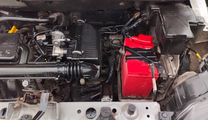 2022 Renault TRIBER RXZ AMT, Petrol, Automatic, 28,081 km, Engine View - Left