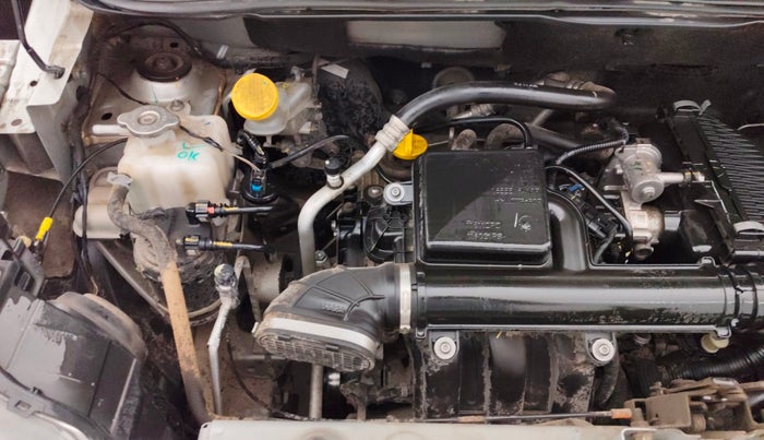 2022 Renault TRIBER RXZ AMT, Petrol, Automatic, 28,081 km, Engine View - Right