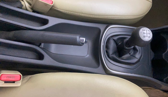 2014 Honda City 1.5L I-VTEC V MT, Petrol, Manual, 1,03,840 km, Gear Lever