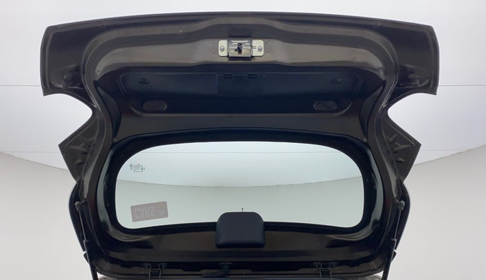 2019 Renault Kwid RXT 1.0 AMT (O), Petrol, Automatic, 33,733 km, Boot Door Open